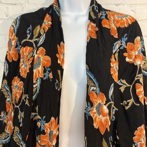 Patrons of Peace Kimono size L - Picture 2 of 8